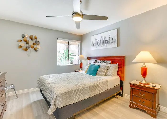 Pool & Hot Tub Access: W/ Patio! Holiday home *
